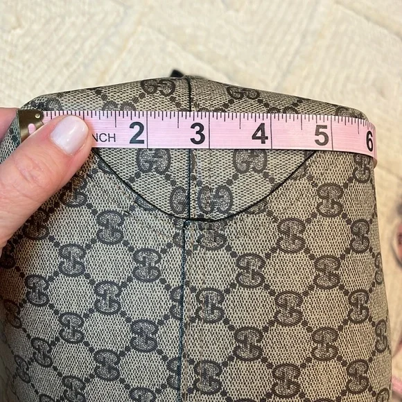 Extra large Gucci gg reversible tote - EUC - Picture 11 of 16